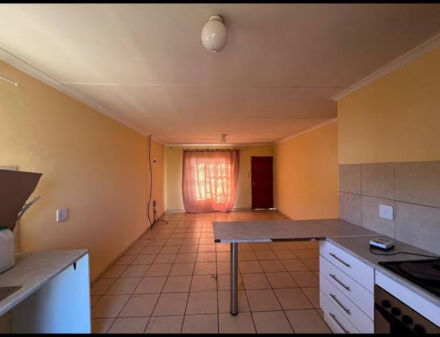 3 BEDROOM HOUSE FOR SALE IN DAWN PARK EXT